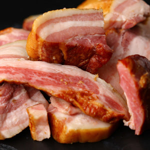 乾塩式 ベーコン 切り落とし 国産豚 バラ肉 使用 1Kg 桜チップスモークベーコン スモーク ベーコン　お中元 お歳暮 内祝ギフトに | Dry Cured Smoked Bacon cut-offs 1kg