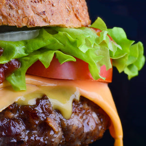 Dare tell me you didn't drool watching this home made BLT cheese burger 完璧ホームメイドBLT チーズバーガ　旨いよ
