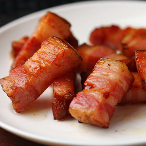 トッピングにも乾塩式 ベーコン ブロック 国産豚 バラ肉 使用 600-700g 桜チップスモークベーコン スモーク ベーコン | Dry Cured Smoked Bacon Block